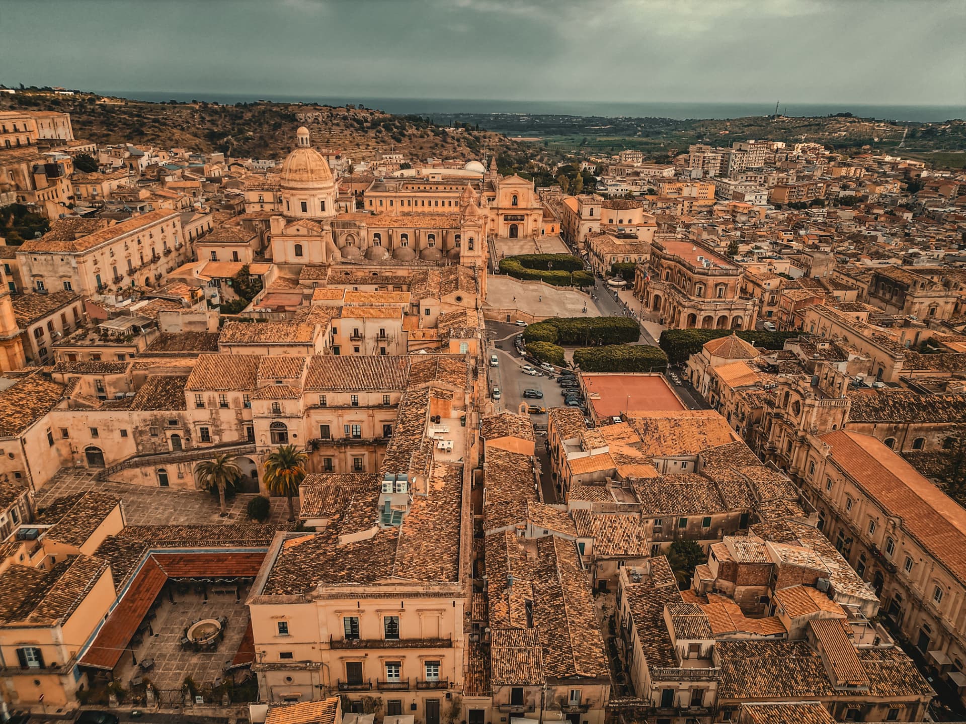 A wedding in Scicli — the Baroque town seen from above